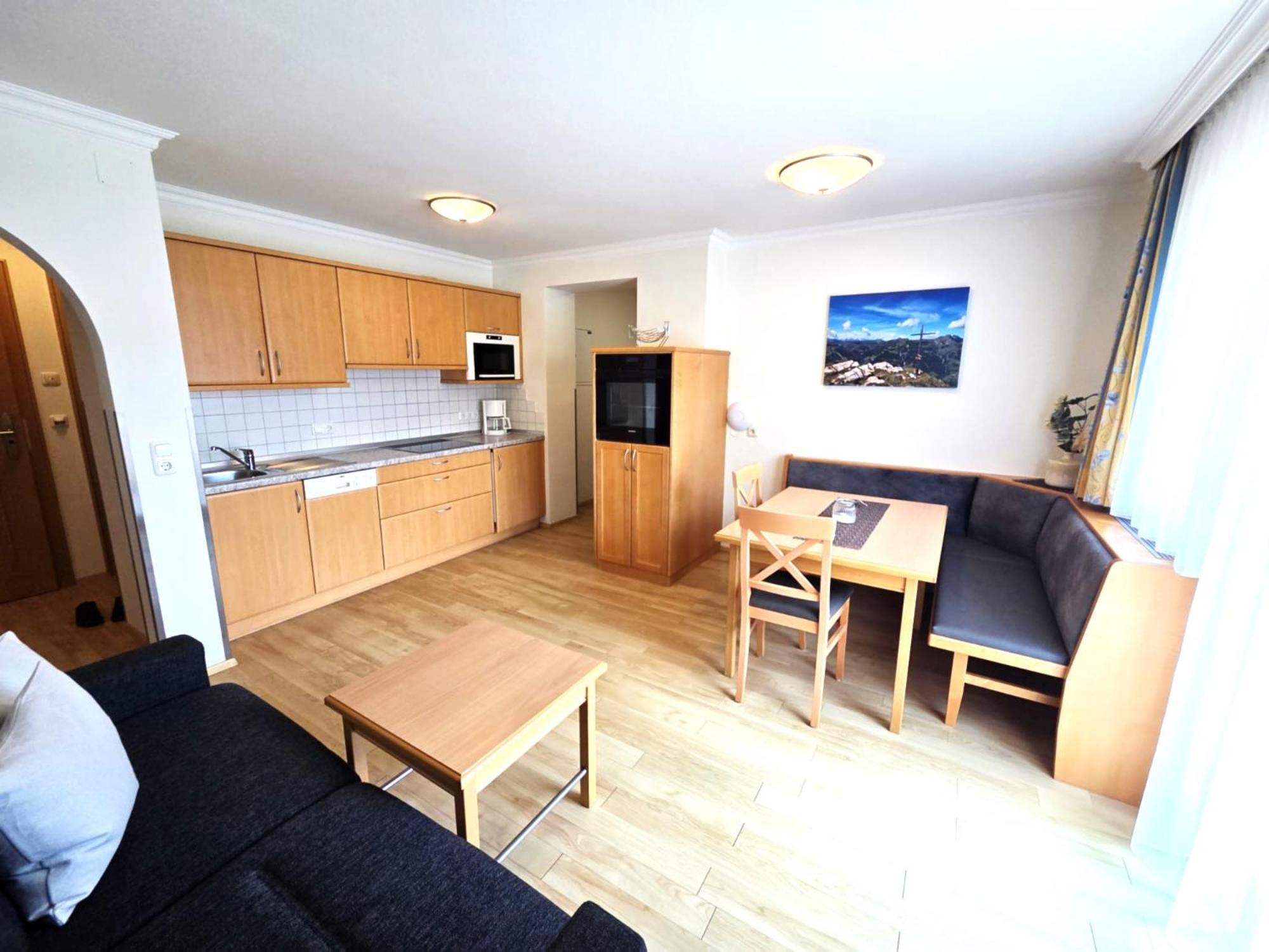 Huber Apartment *